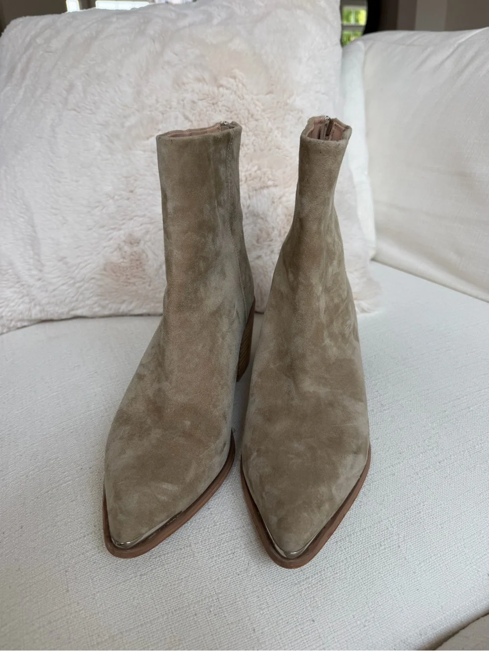 Steve Madden Suede Block Heel Ankle Boots size 10 booties